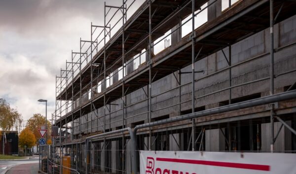 Bauprojekte Erfolgreich Managen: Praktische Strategien für Verlässliche Ausführung und Kostenkontrolle
